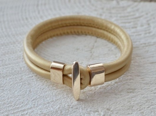 gold strip Made by Magda
