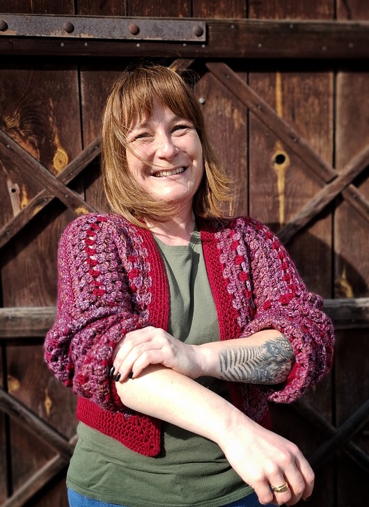 kardigany damskie Bordowy krótki kardigan z wełny