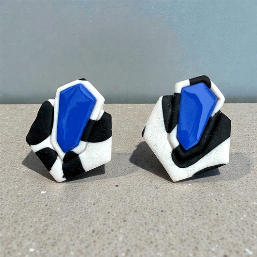 kolczyki z masy plastycznej Kolczyki Holy Cow Blue