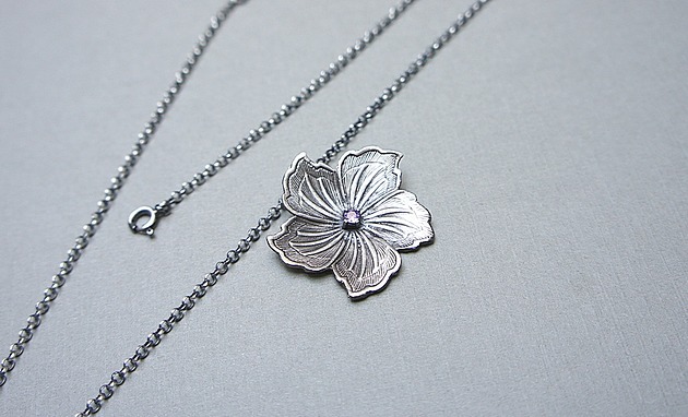 naszyjniki - inne Flower /violet/ -  naszyjnik srebrny