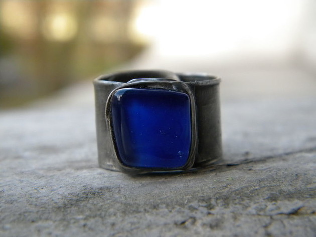 Roman Ancient Ring ;) świetlisty granat Beata Trotter