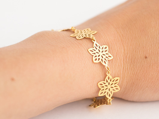 Złota bransoletka z rozetek La Femme Jewellery