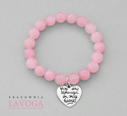Jade with pendant in pastel pink. Lavoga