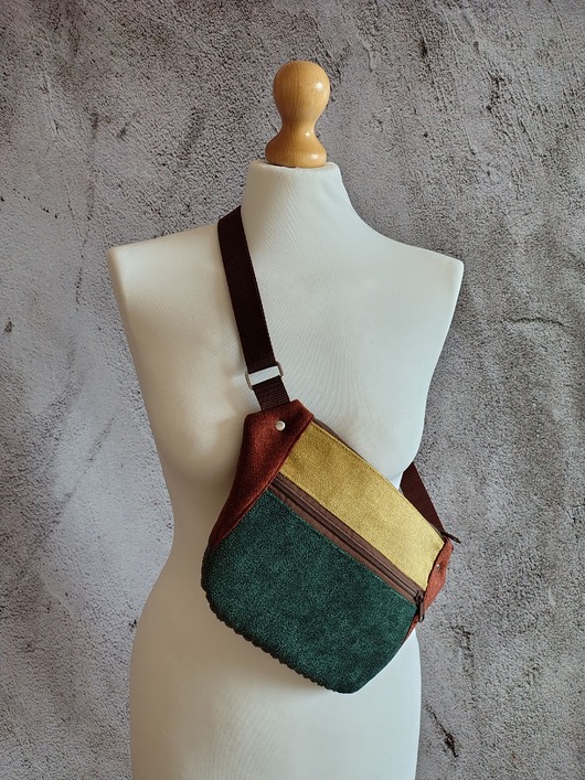 saszetka nerka Damska nerko-torebka.