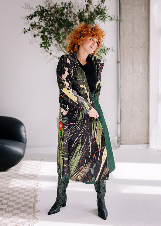 płaszcze damskie Płaszcz  "Trench Flora" - Autorski Print w Klasycznym Wydaniu