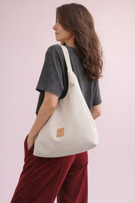 torby na ramię Torba Hobo z zamszu tapicerskiego Kremowa