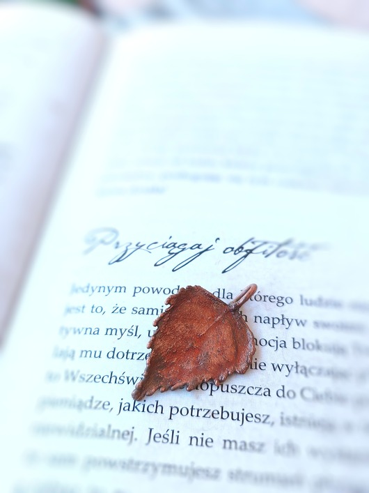 wisiory Listeczek brzozowy V wisiorek miedziany