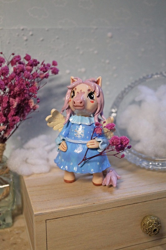 figurki i rzeźby Pegaz w zimowej sukience