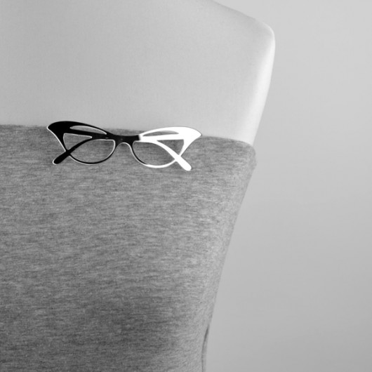 MirrorAuntieGlasses 2 felt label