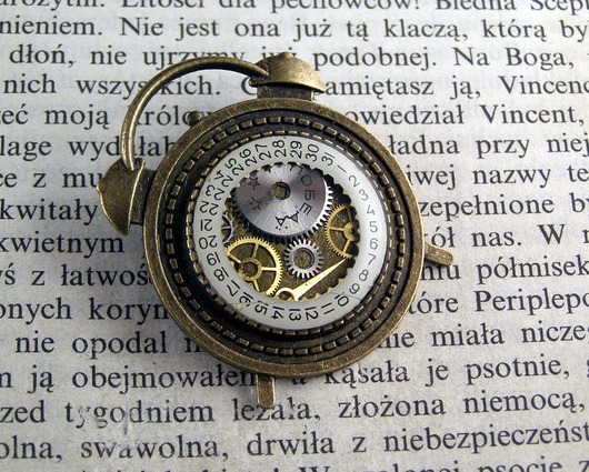 Mechaniczna broszka 112 Zegarynki