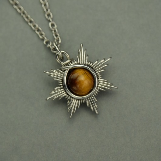 wisiory Mały wisiorek słoneczko tygrysie oko wire wrapping słońce