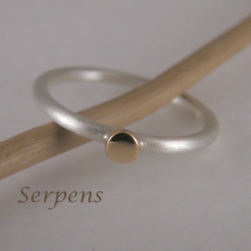 Mono gold Serpens