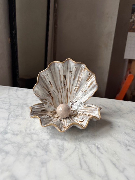 pojemniki na biżuterię Ceramiczna Podstawka na Biżuterię Muszla Skarbiec Freckled Waterfall