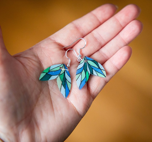 kolczyki - inne Małe kolczyki skrzydełka błęktine