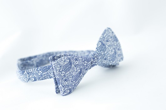 Mucha męska wiązana biała  paisley HisOutfit