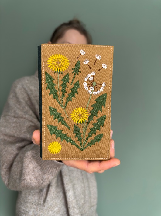 portfele damskie Haftowany portfel - mniszek lekarski