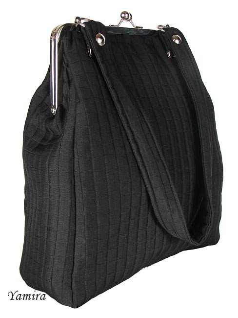 XL classic black yamira