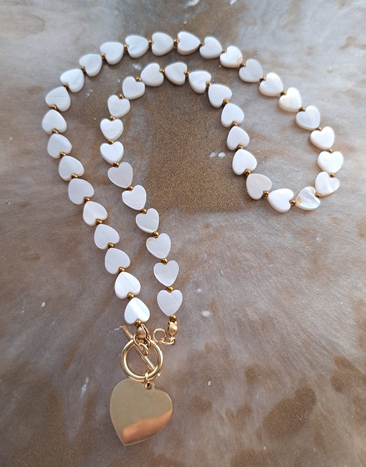 chokery Naszyjnik choker - serca masa perłowa