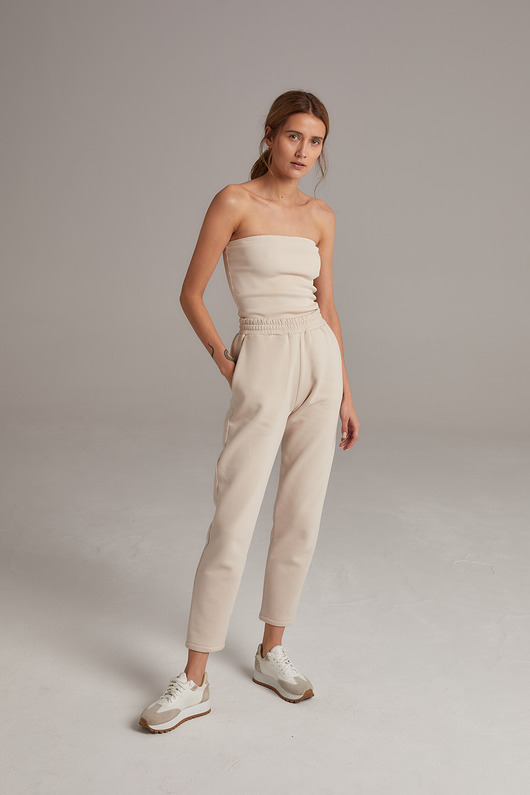 topy damskie TOP TYPU BUSTIER Z PRĄŻKOWANEJ dzianiny