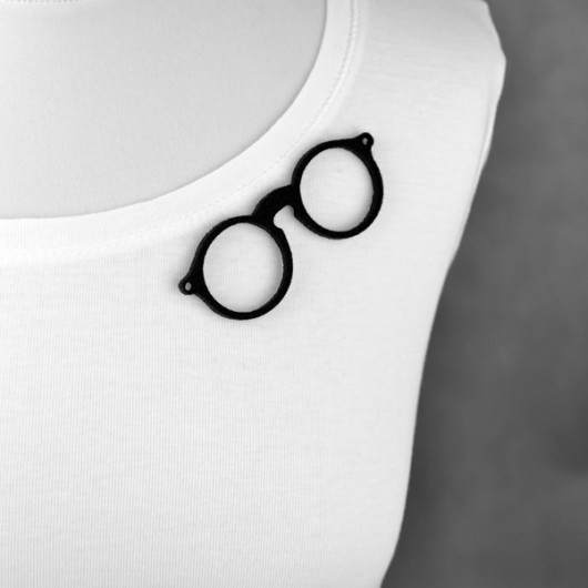 Broszka filcowa "okulary babci" felt label