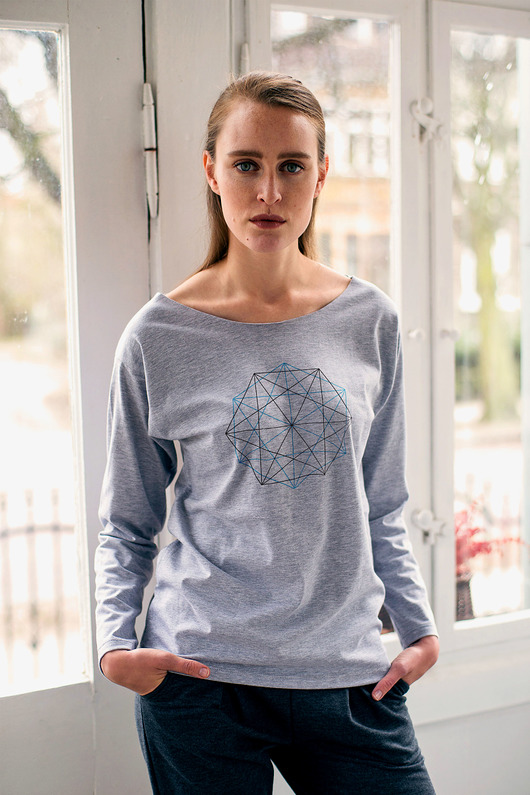 DOUBLE HEXAGON Bluzka Oversize GAU great as You