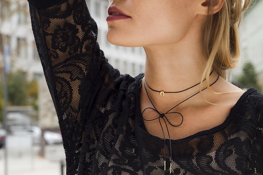 CHOKER Z PODKOWĄ ZE SREBRA 925 POZŁACANEGO Coccola JEWELLERY