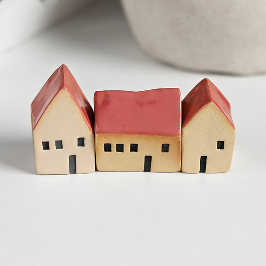 figurki i rzeźby Ceramiczne domki komplet 3 szt.