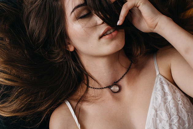 Choker z roślinką MARIAELA