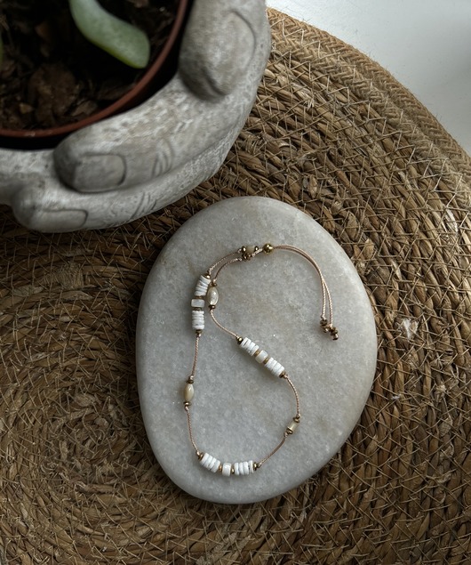 bransoletki z kamieni naturalnych Letnie wibracje - bransoletka na kostkę z Muszlą i Masą perłową