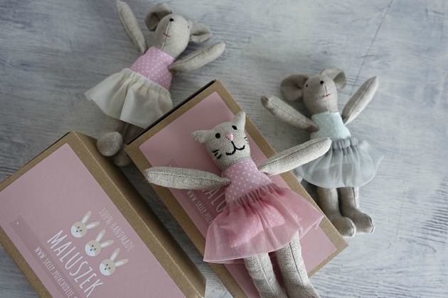 Kot miniaturka w pudełku + pościel Po zachodzie