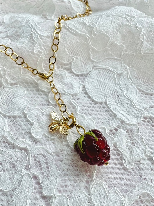 wisiory Naszyjnik Malina i Pszczoła