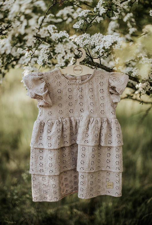 sukienki dla dziewczynki Wrzosowa sukienka Sara z haftowanej bawełny