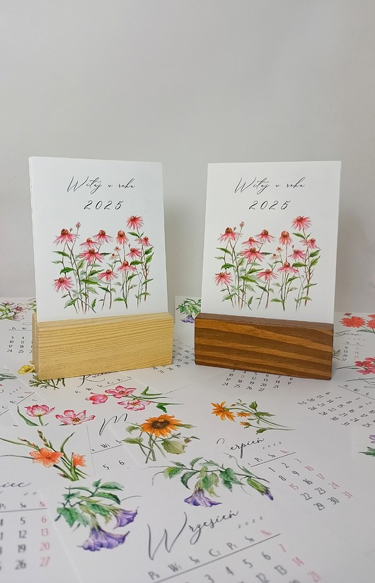 kalendarze i plannery Kalendarz 2025 - na biurko z drewnianą podstawką