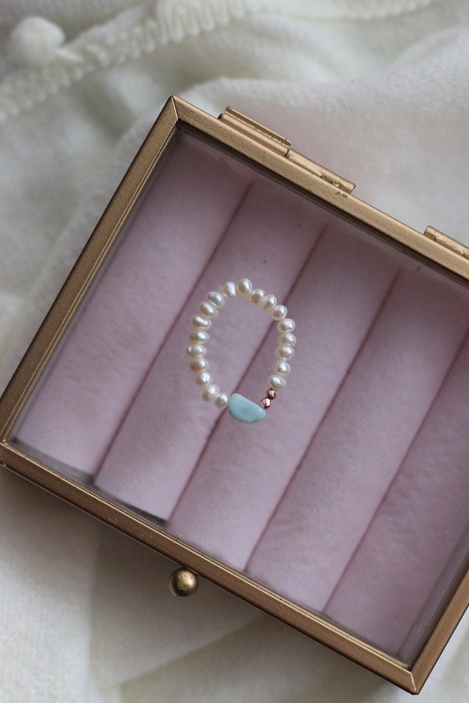 Pierścionek sweet pearl blue CALME