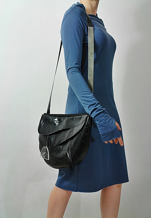 Blue dress z otworem 36/S ART INDYWIDUALITY