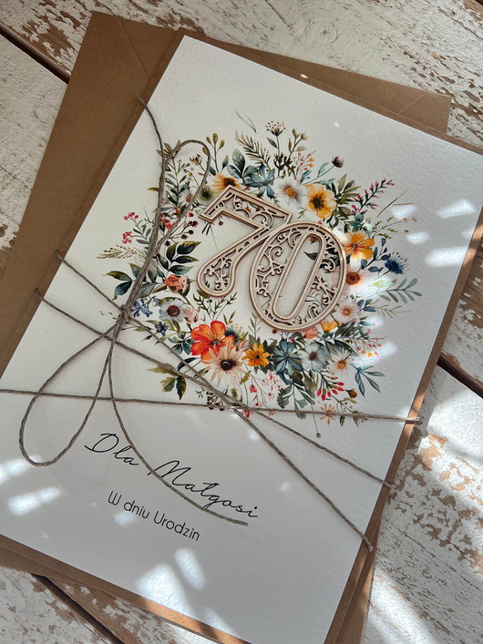 kartki scrapbooking Wyjątkowa personalizowana kartka ręcznie robiona na 70 urodziny, pomysł na pr