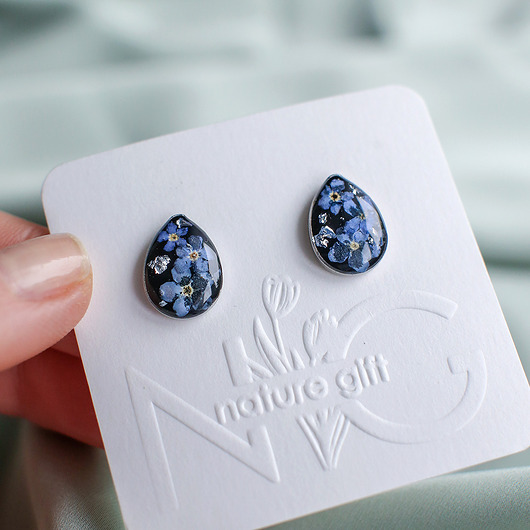 kolczyki z żywicy Kolczyki sztyfty z niezapominajkami