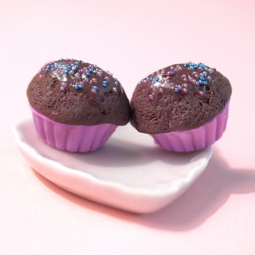 ciemne muffinki z cukierkami ciasteczkatynki