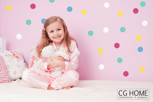 kolorowe confetti 5cm KROPKI 40 naklejek Cghome