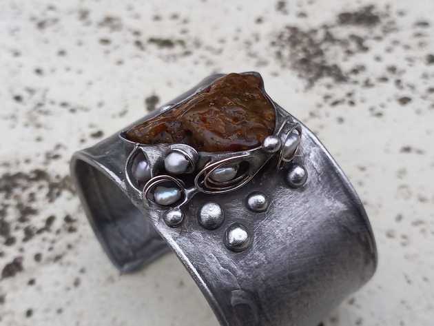 bransoletki wire wrapping Perłowe robaczki - bransoletka regulowana