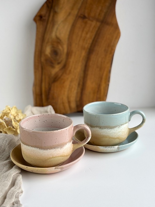 filiżanki Zestaw dla dwojga - 2 duże filiżanki - różowe i niebieskie migdały