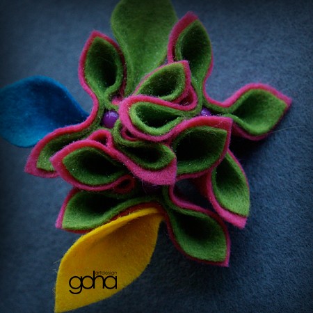 Ibiza broszka- Biżuteria Autorska FlowerFelt Design