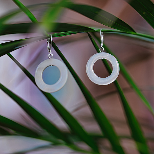 Minimalistyczne białe kolczyki kółka AllDIY Jewelry