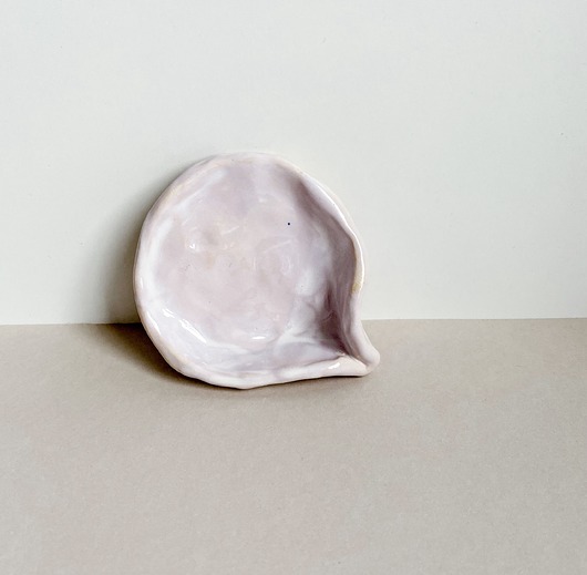 pastelowa muszelka #11 nobo ceramics