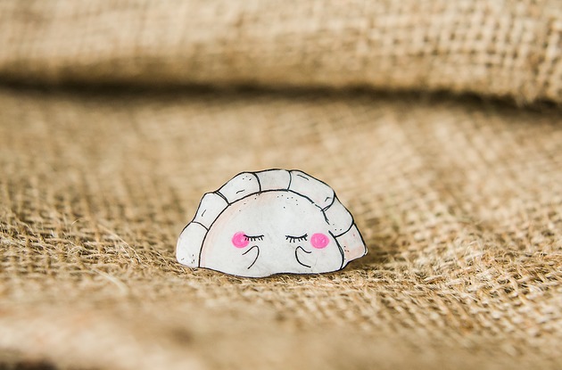 przypinki Słodka przypinka pierożek kawaii
