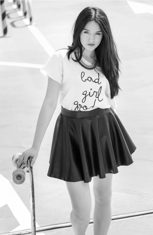 BAD girl GOOD lips REST Factory