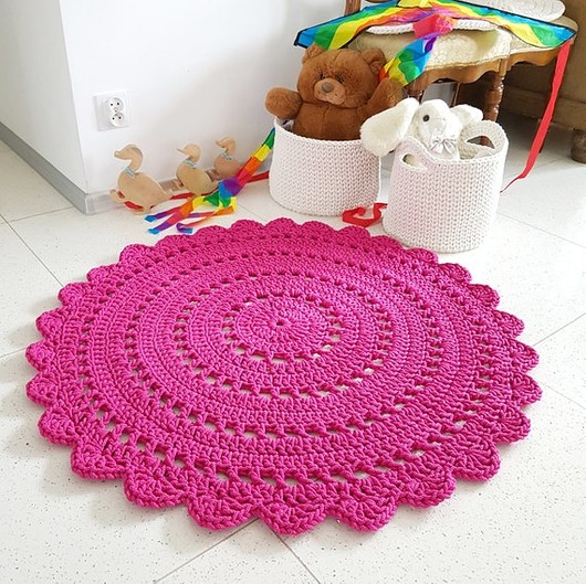 Dywan okrągły ażurowy różowy - kolory Made of Weaves