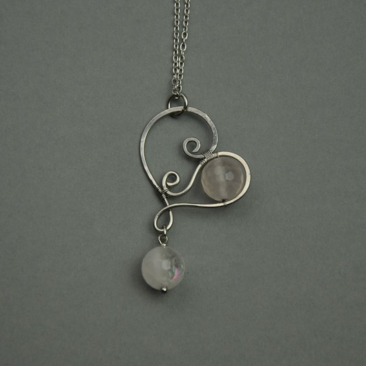 wisiory Wisiorek serce kwarc różowy wire wrapping