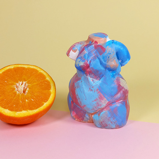 figurki i rzeźby Ręcznie malowana rzeźba, kobieca figura