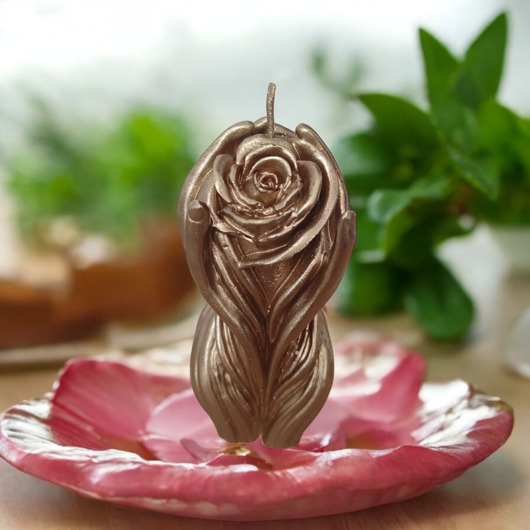 świeczniki i świece Świeca KOBIETA BOGINI z wosku pszczelego